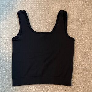 Athleta girl Rise Above Rib CrpnTank. Size 8/10   Black Ribbed Tank Top